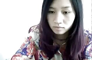 XXX La joven xxx cerdas virgenes chica tiene divertido con la consolador