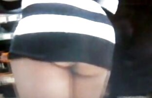 XXX Puta rubia le encanta cerdas masturbacion montar la polla en el estilo vaquera de Boy