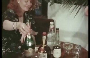 XXX Negro amante disfruta cerdas madrastras dominando tres indefensos niñas blancas
