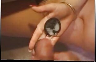 XXX Una hermosa de dieciocho años de edad se golpeó duro delante de xxx con puercos la cámara!